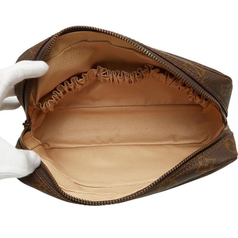 LOUIS VUITTON Authentic Brown Monogram Leather Clutch Bag - Picture 8 of 9
